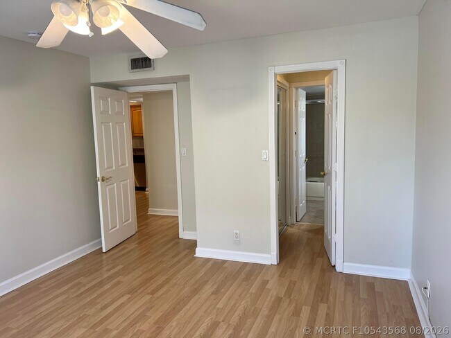 Building Photo - 1515 E Broward Blvd