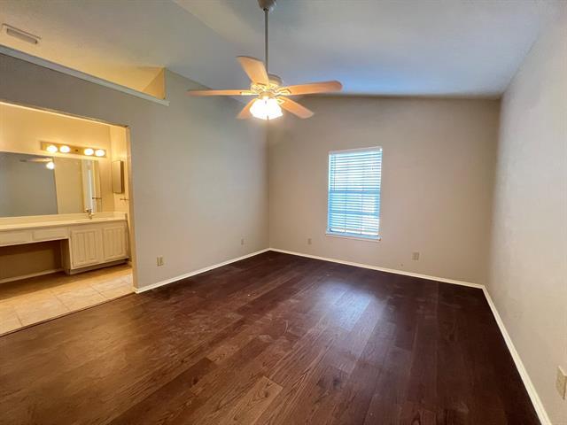 Building Photo - 548 Guadalupe Dr