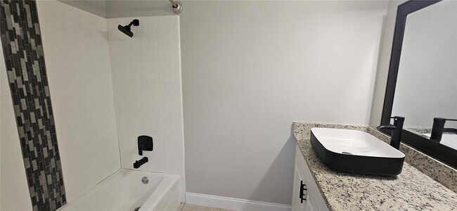 Building Photo - 2625 Spring Valley Cir