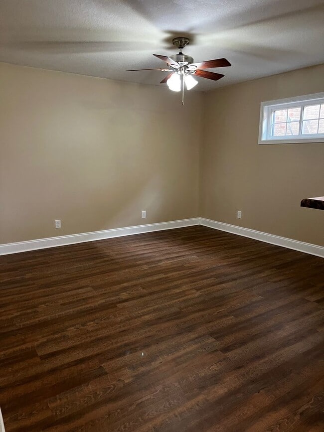 2 Bedroom / 1 Bath Johnson City, TN - 2 Bedroom / 1 Bath  Johnson City, TN