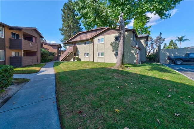 Building Photo - 510 Calle Montecito