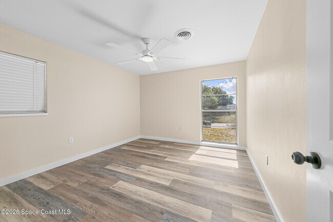 Building Photo - 39 E Azalea Cir