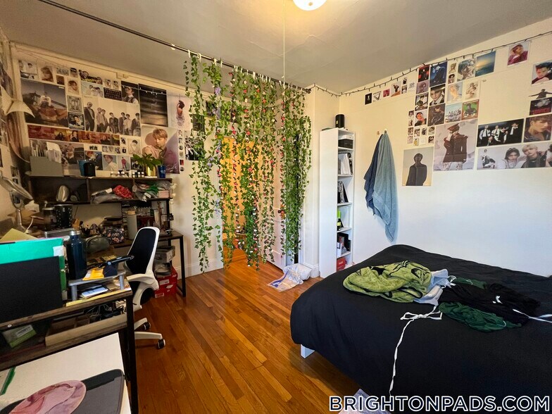 Building Photo - 135 Washington St