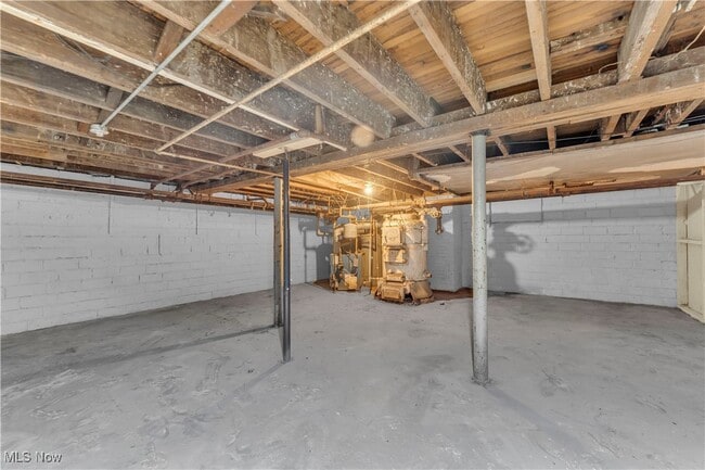 Building Photo - 1515 Rydalmount Rd