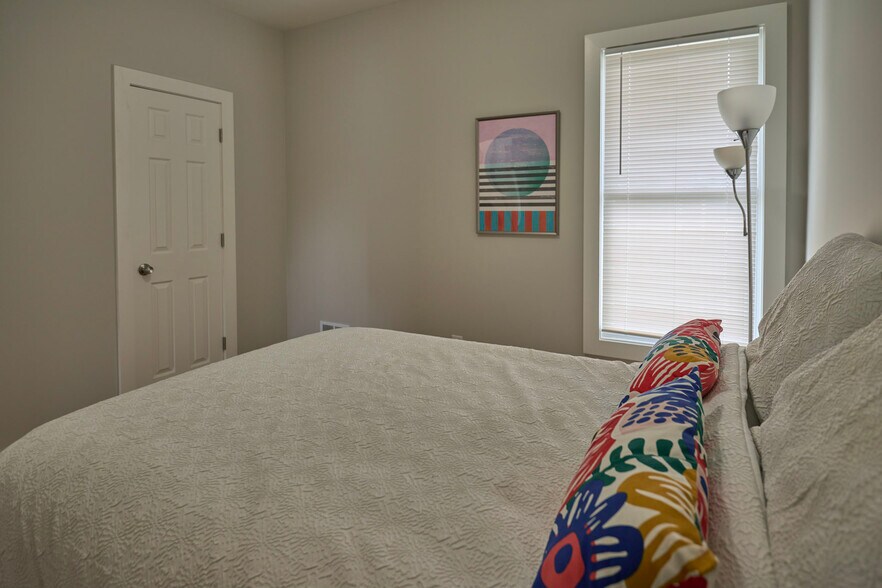 1st Bedroom - 644 Marston St