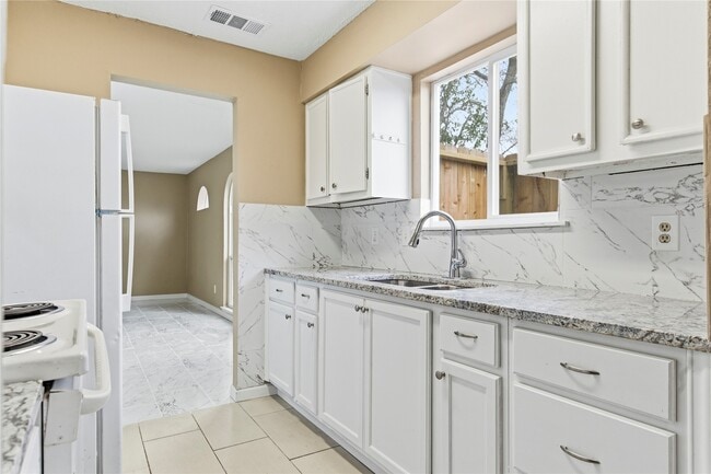 Building Photo - 7859 Cook Rd