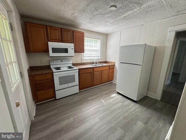 Building Photo - 516 Wyne Dr