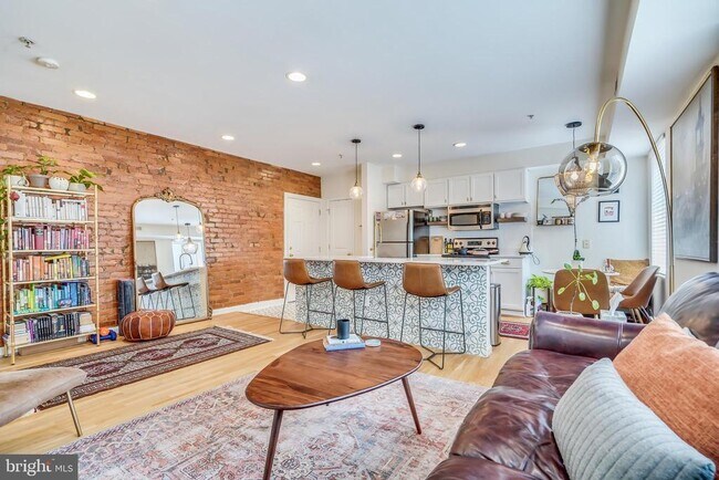 Building Photo - 5405 9th St NW