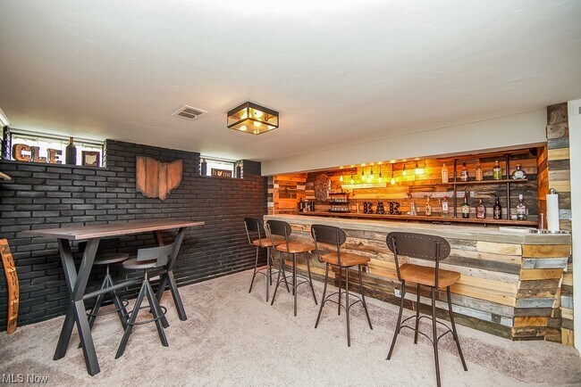 Building Photo - 6514 Bonroi Dr