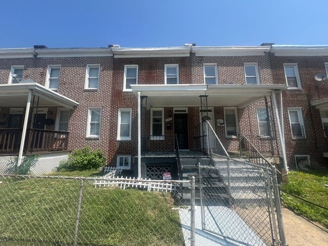 Building Photo - Charming 3 bedroom, 1 bathroom home locate...