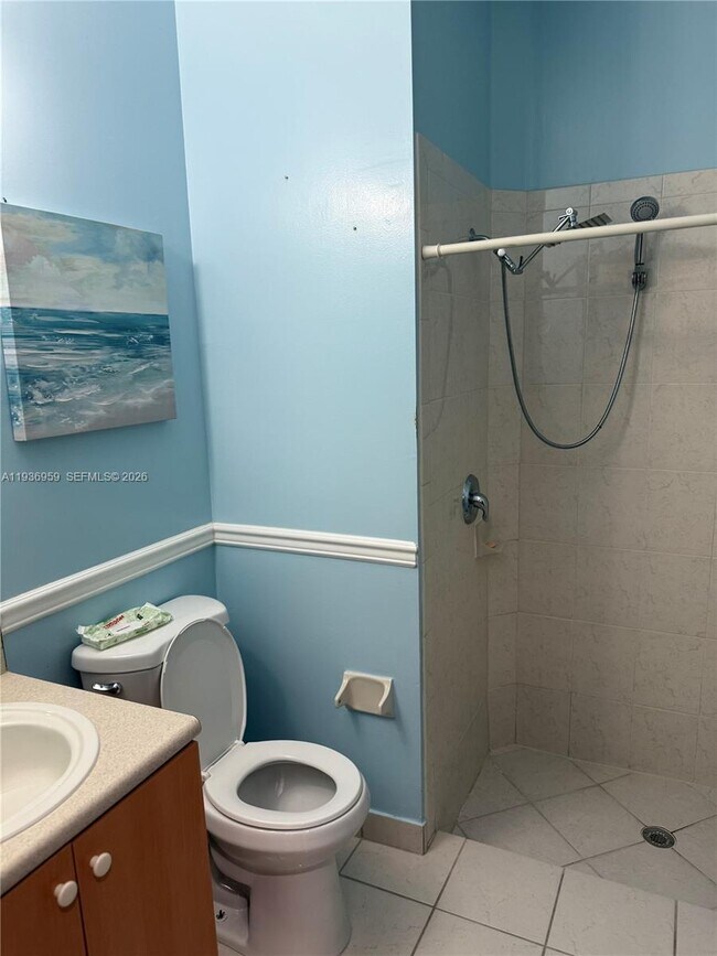 Building Photo - 3951 NE 13th Dr