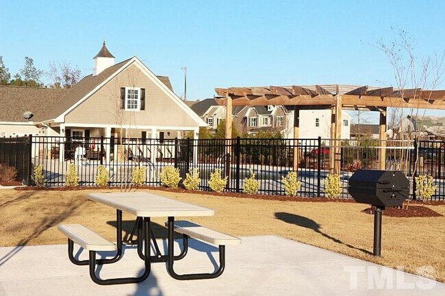 Building Photo - 428 Morgan Ridge Rd