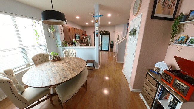 Building Photo - 6102 S Jolie Ct