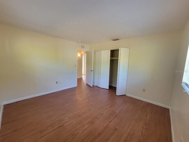 Building Photo - 23358 Racine Ave