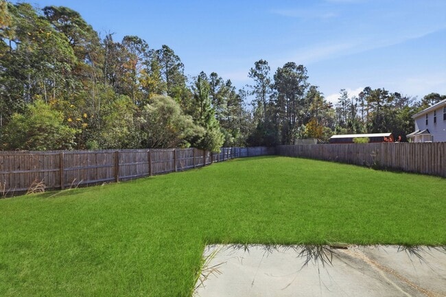 Building Photo - 4 Bedroom Griffin Park Home on Quiet Cul-de-Sac