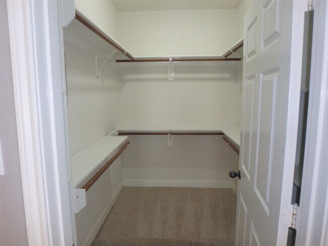 Building Photo - 3804 Mystic Cir