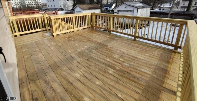 Building Photo - 86 Brookdale Ave