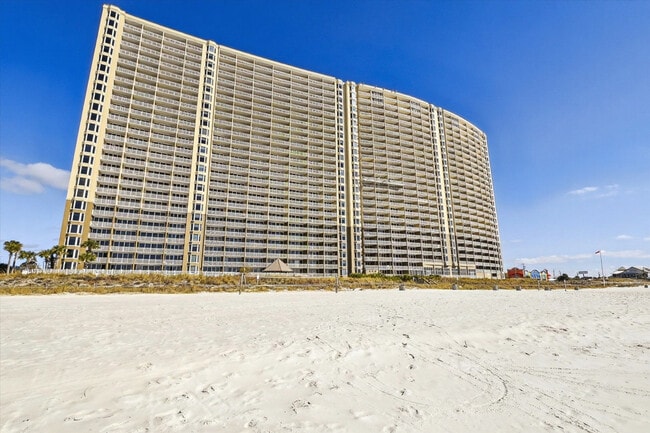 Building Photo - 14701 Front Beach Rd