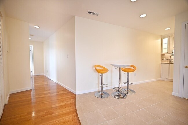 Building Photo - 358-358 Main St