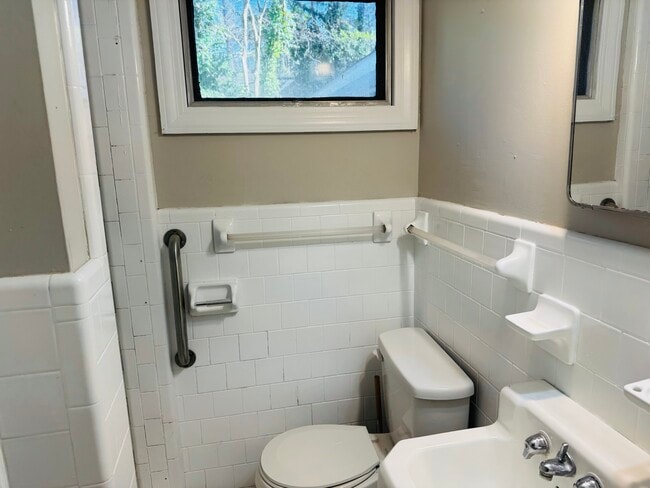 Building Photo - 1206 Lafayette Ave