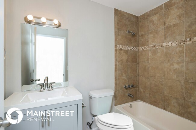 Building Photo - 1320 Mann Ave NW