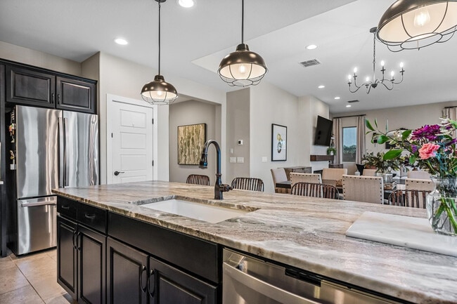 Building Photo - 14462 W Artemisa Ave