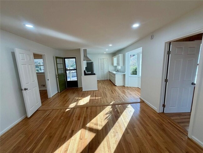 Building Photo - 1648 Hammond Woods Cir SW