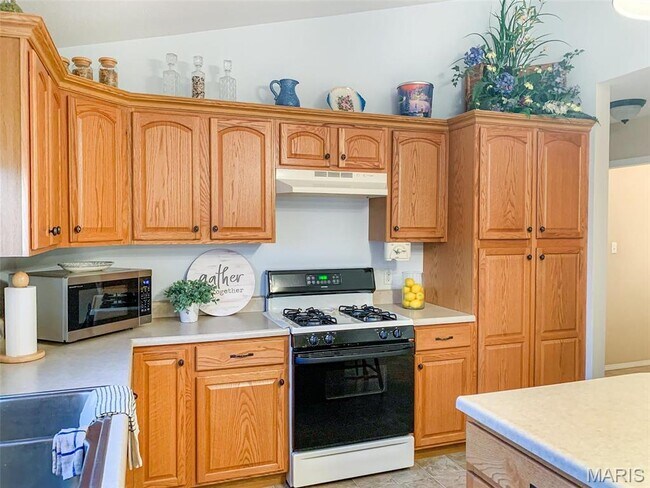 Building Photo - 1031 Buran Dr