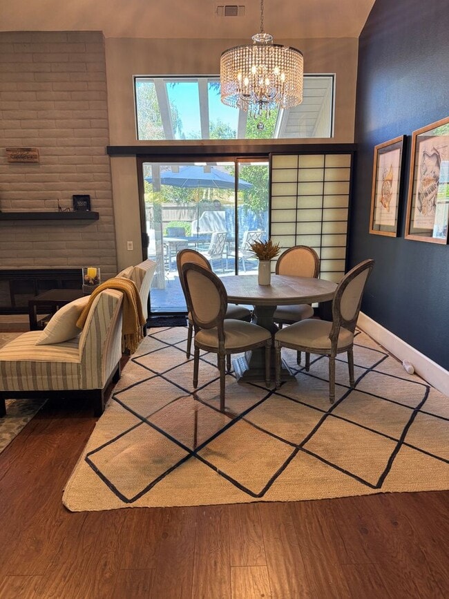 Building Photo - Gorgeous 3-Bedroom House in Gold River wit...