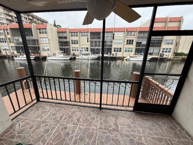 Building Photo - 777 S Federal Hwy