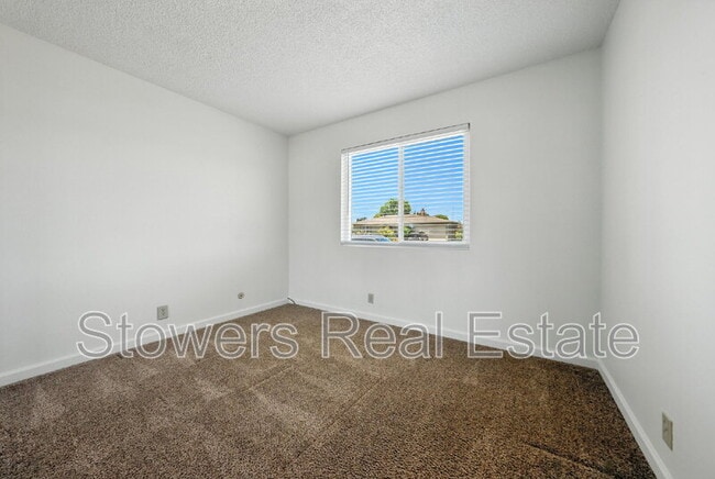 Building Photo - 7284 Brighton Dr