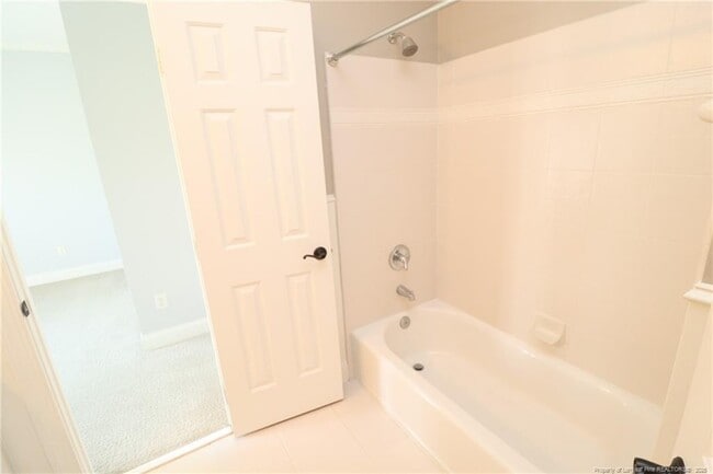 Building Photo - 110 Guymon Ct