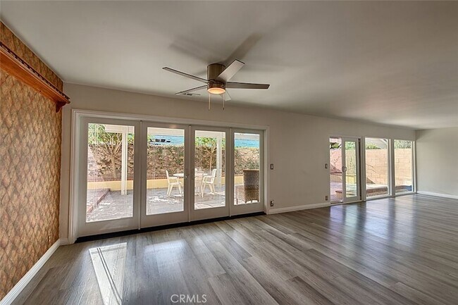 Building Photo - 3932 S Finisterre Dr