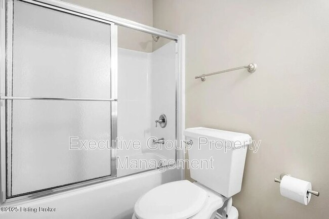 Building Photo - 120 Calumet Loop