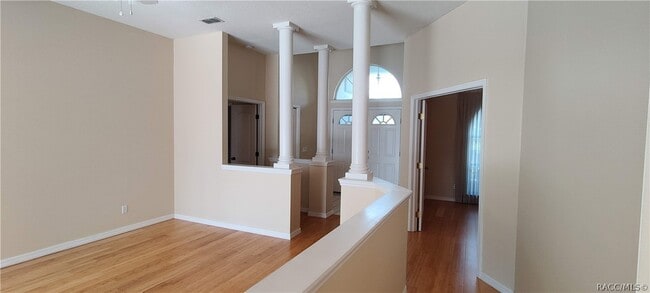 Building Photo - 823 N Cherry Pop Dr