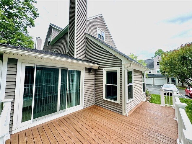 Building Photo - 5 Maple Ridge Dr