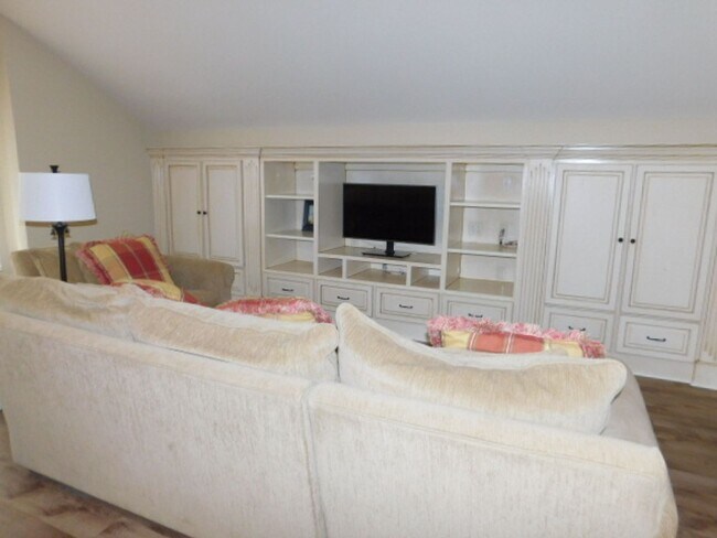 Building Photo - Beautiful Home Located In Indigo Run