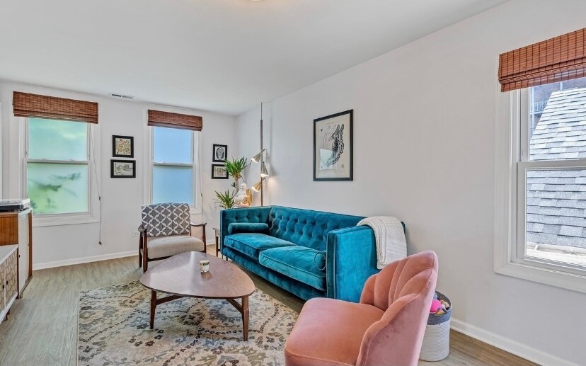 Building Photo - 520 N Ada St