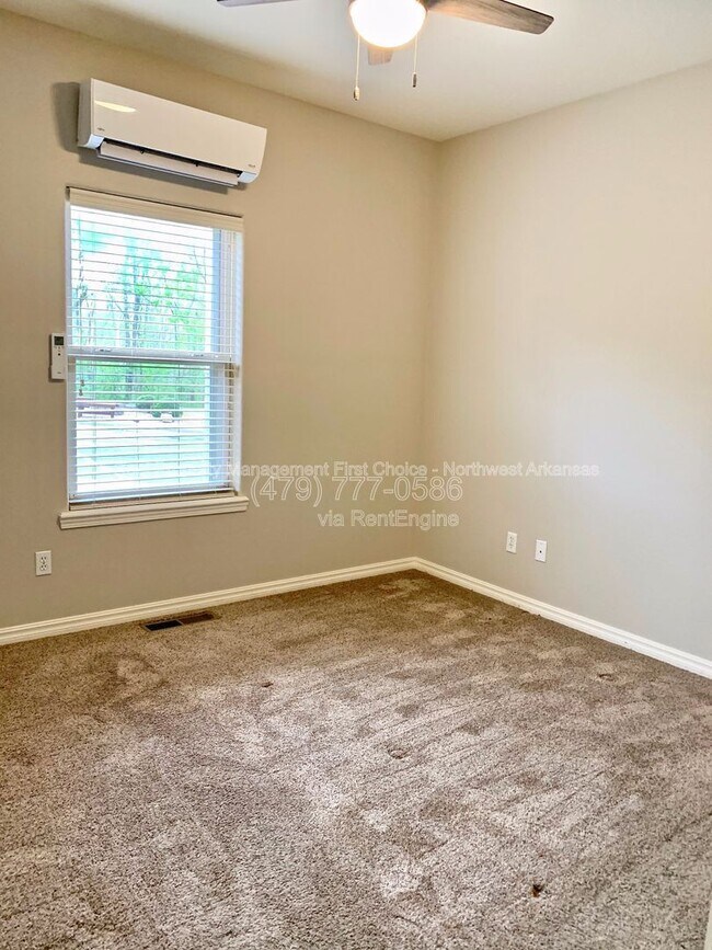 Building Photo - 47 Watkins Way