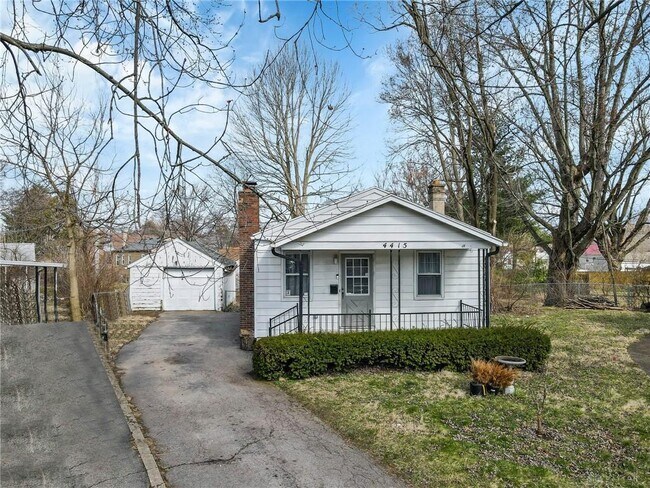 Building Photo - 4415 Leacourt Dr