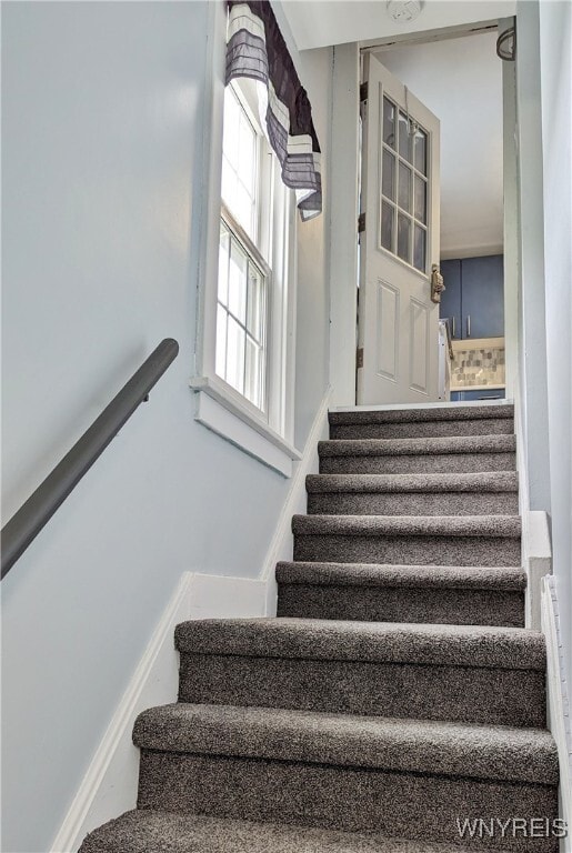 Building Photo - 81 Knox Ave