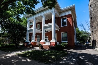 Building Photo - 309 Dayton