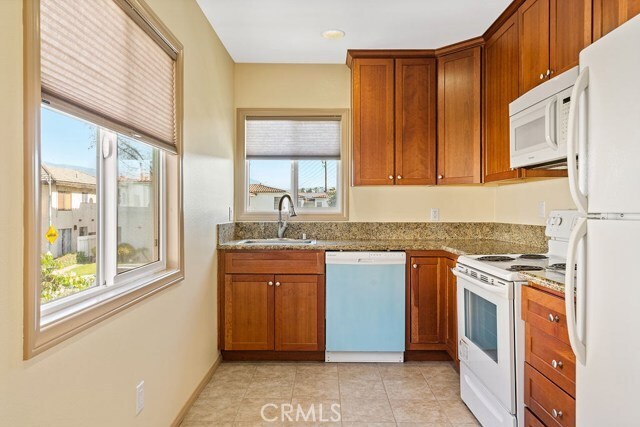 Building Photo - 113 N 1st St