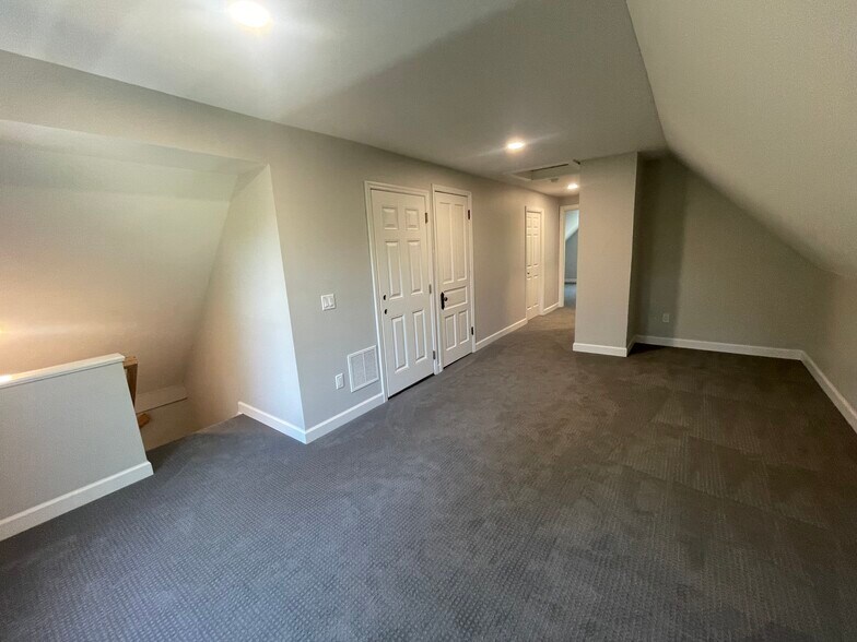 Building Photo - 1407 Williamson St