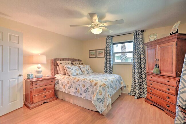 Building Photo - 40 Longfellow Cir