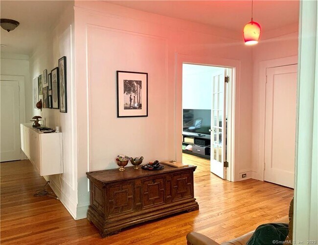 Building Photo - 468 Whitney Ave