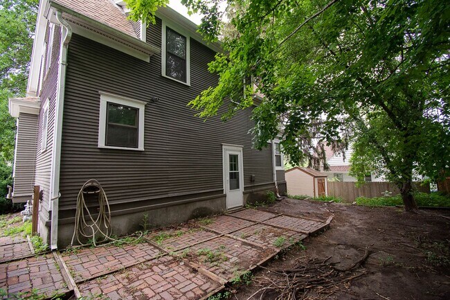 Building Photo - Rare opportunity in the St. Mary's neighborhood!