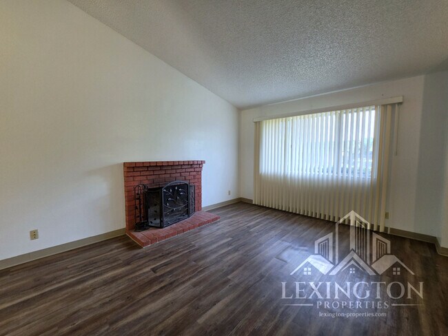 Building Photo - Charming 3BD, 1BA, Home with Modern Upgrades in Antelope, CA