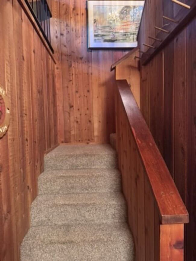 Building Photo - Spacious Furnished 3BD + Den / 3BA Mountain Condo | Pet Friendly | Villa de los Pinos