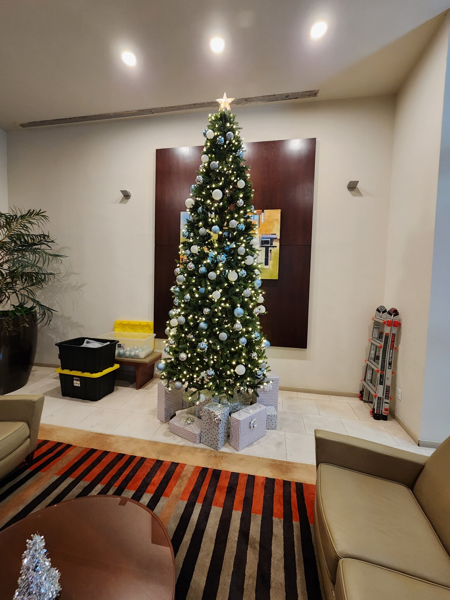 Building Photo - 301 N Beauregard St